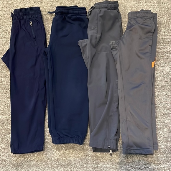 Variety of little Boy Pants and Joggers (XS) - Picture 2 of 9